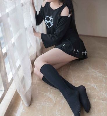 绝世天子万年臣