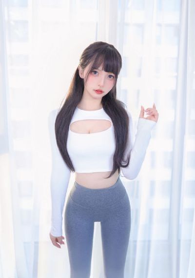 薇薇一笑很倾城