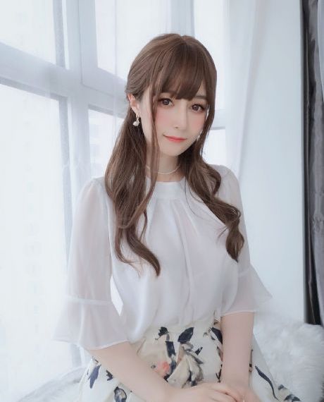 青春年华齐叫春